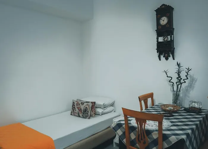 Nafsika Apartments